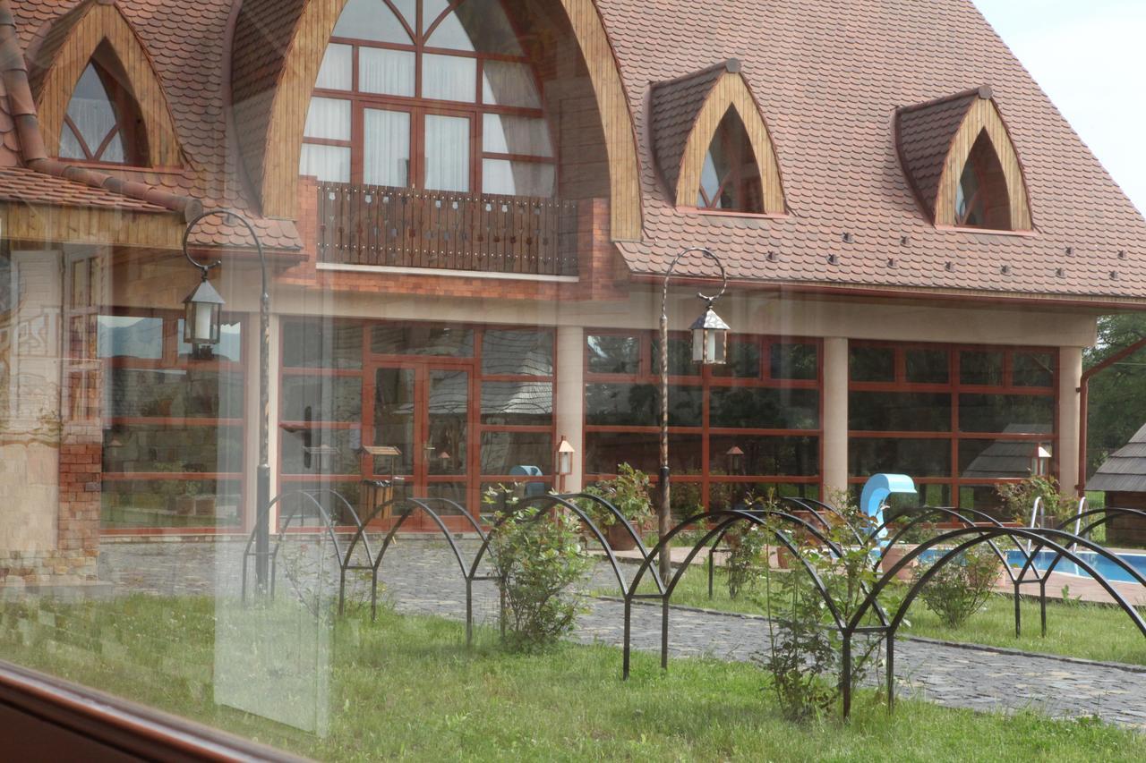 Publo Spa Hotel Vyshkove Eksteriør bilde